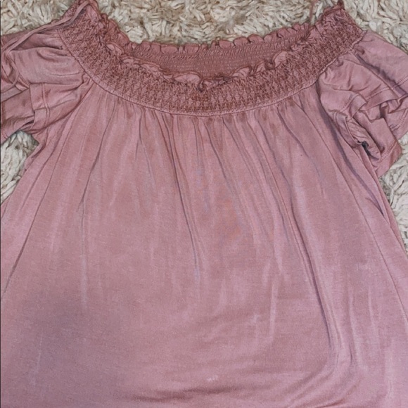 American Eagle Off-The-Shoulder Shirt - Picture 2 of 5